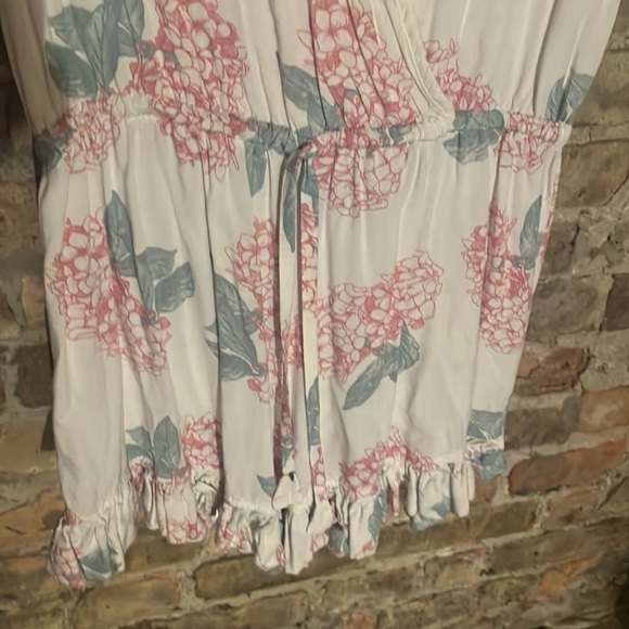 Flower onsie - Picture 3 of 4